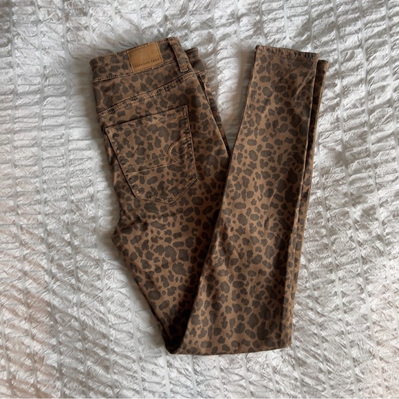 American Eagle Outfitters leopard print pants - Picture 2 of 4